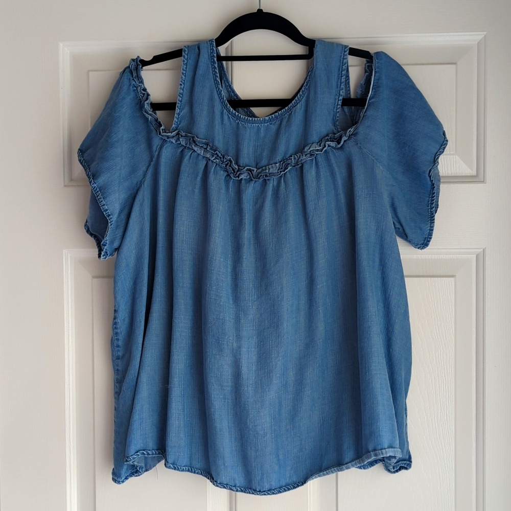 3/$15 - Lauren Conrad Women's Plus Cold Shoulder Chambray Top With Ruffl…